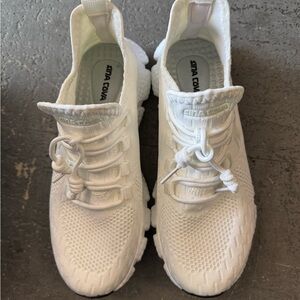 White Athletic Sneakers